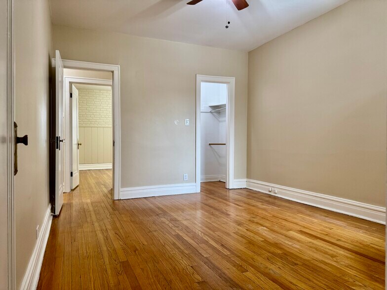 Bedroom #1 - 4831 W Roscoe St