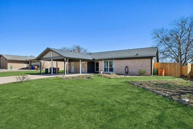 Building Photo - 9413 Quail Meadow Dr