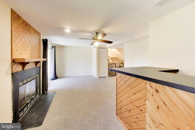 Building Photo - 4 Earth Star Ct