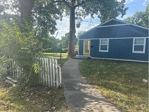 Building Photo - Perfect 3 bed 2 bath!