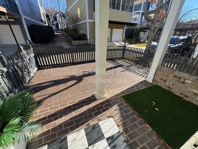 Building Photo - 1705 Barfield Run NW