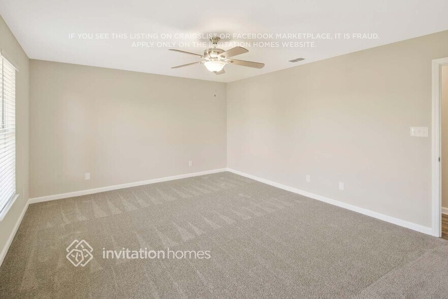 Building Photo - 9403 Fetlock Ct