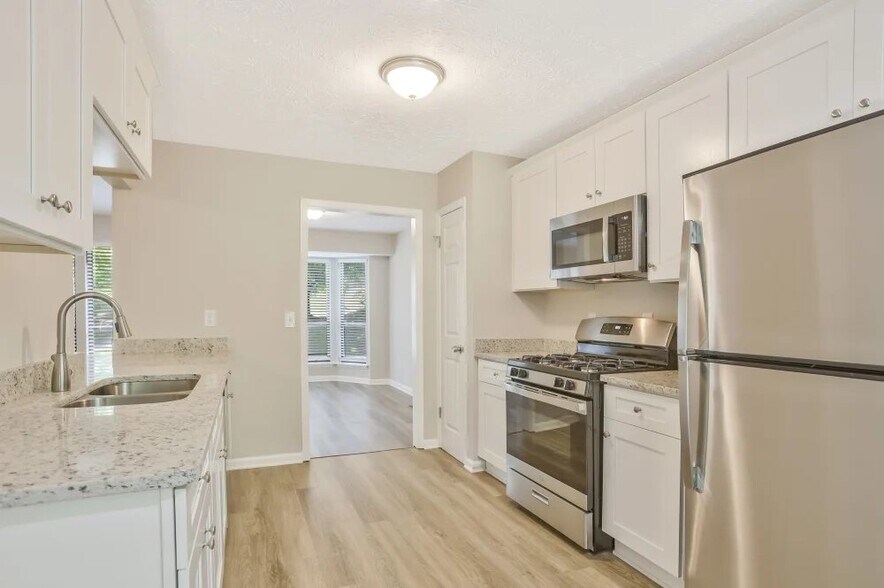 Building Photo - 5144 Forest Mist Dr