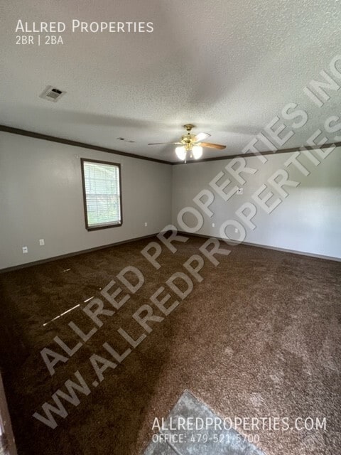 Building Photo - Duplex for rent in Fayetteville! Near Univ...