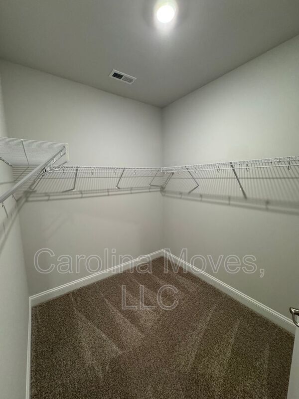 Building Photo - 339 Cypress Holw Trl