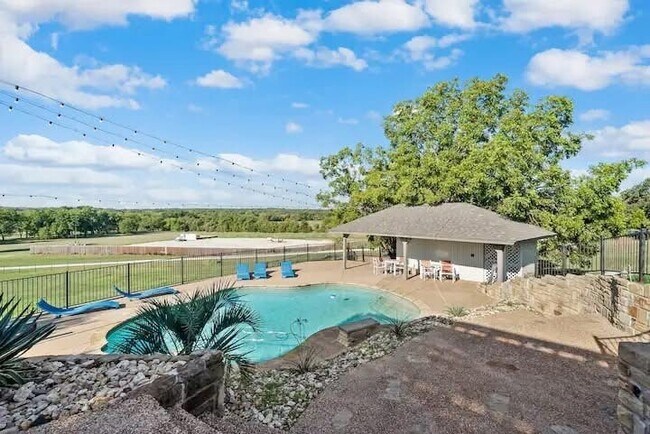 Building Photo - 7128 County Rd 319