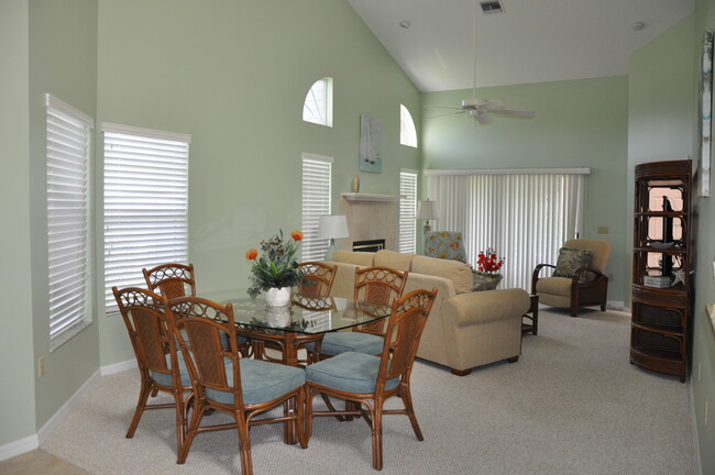 Building Photo - 201 Tradewinds Dr