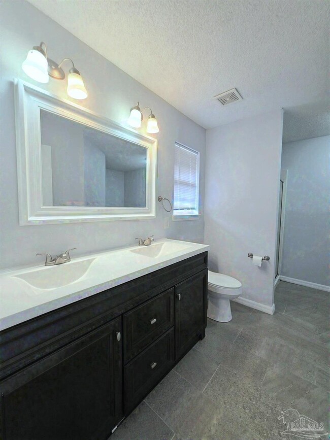 Building Photo - 4972 Genevive Ct
