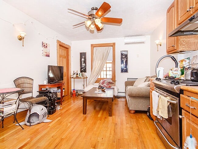 Building Photo - No Brokers Fee, No Security Deposit, Heat, Hot Water Included