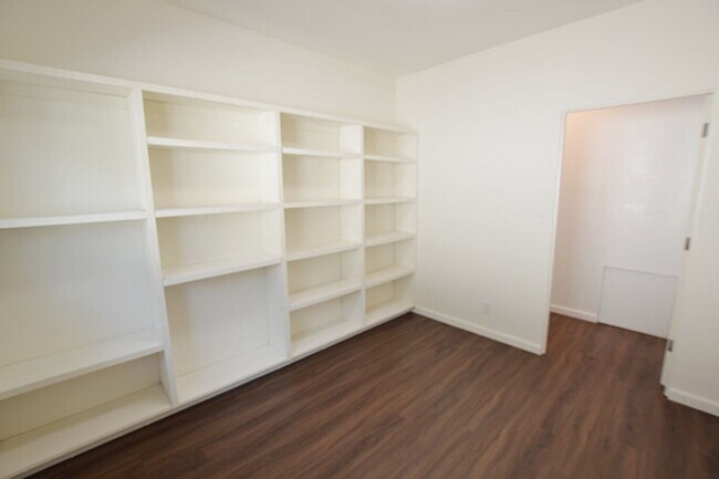 Building Photo - 45-722-722 Puohala St