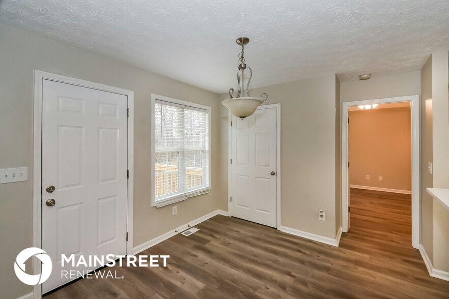 Building Photo - 161 Morning View Dr