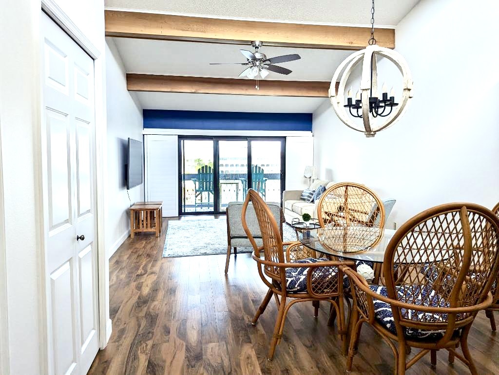 Building Photo - 11650 Capri Cir S
