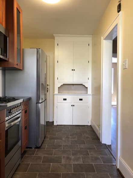 Built-in Pantry - 48 Gordon Ave