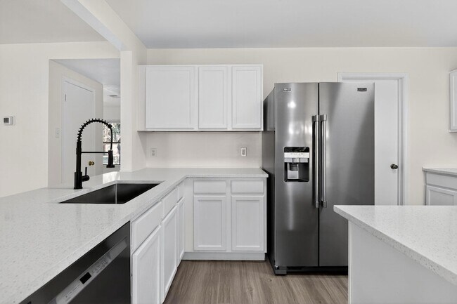 Building Photo - 1200 Keeshond Pl