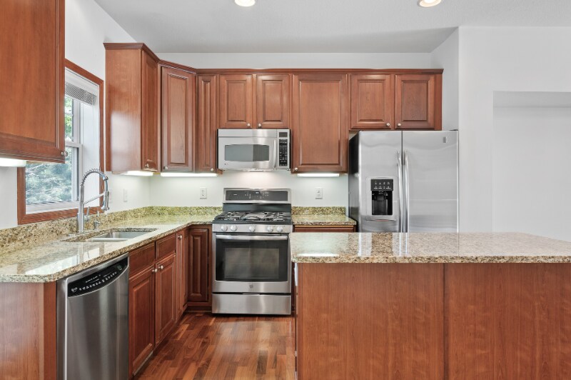 Building Photo - 2102 Cedar Grove Trail