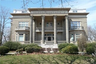 Building Photo - 500 Prospect St