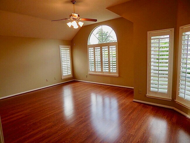 Building Photo - 13622 Clareton Ln