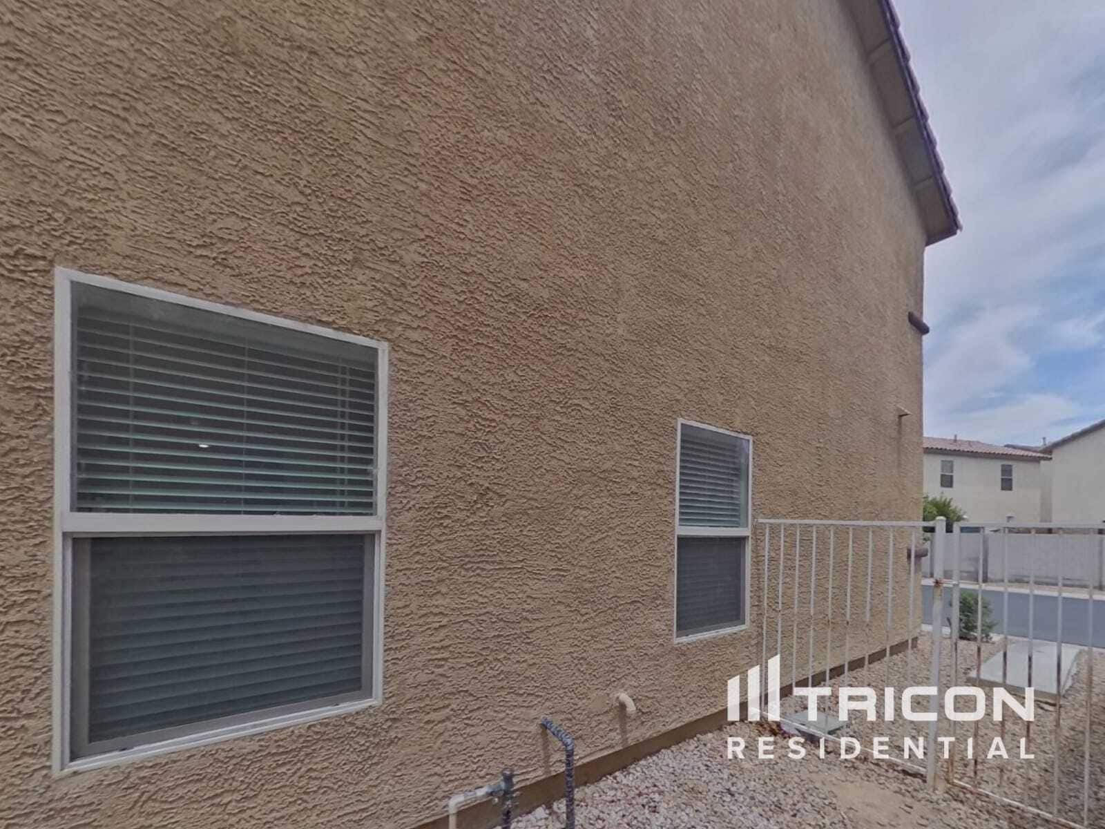 Building Photo - 1187 S Sweet Orange St