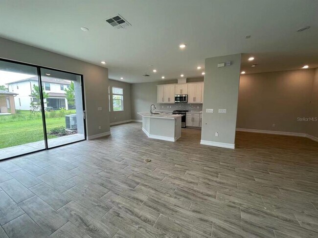 Building Photo - 4612 Almada Ln