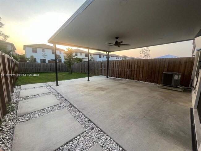 Building Photo - 25282 SW 107th Ct