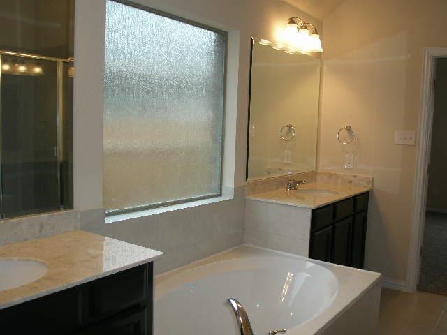 Building Photo - 270 Crooked Creek