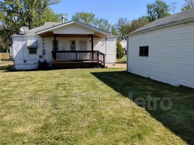 Building Photo - 8146 Rector Dr