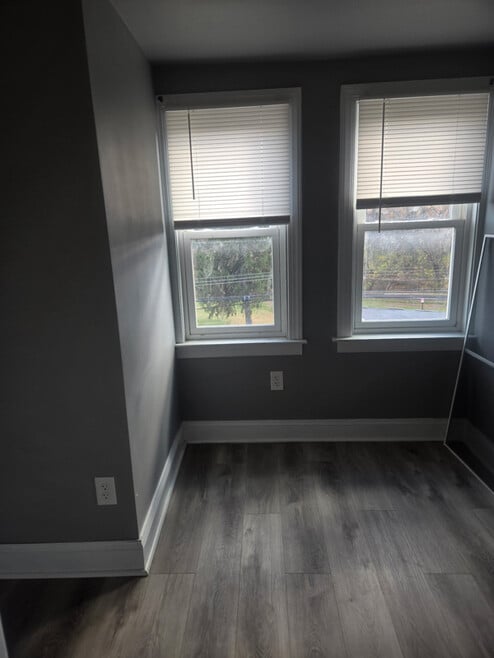 Building Photo - 313 Old Reading Pike