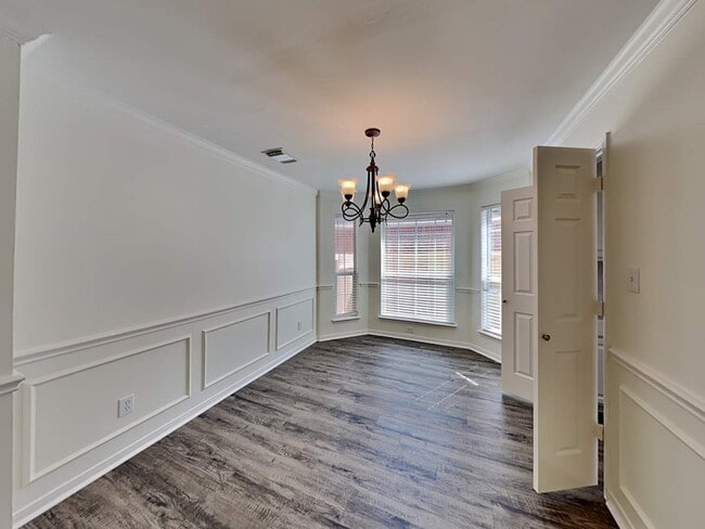 Building Photo - 6330 Big Oak Canyon Dr