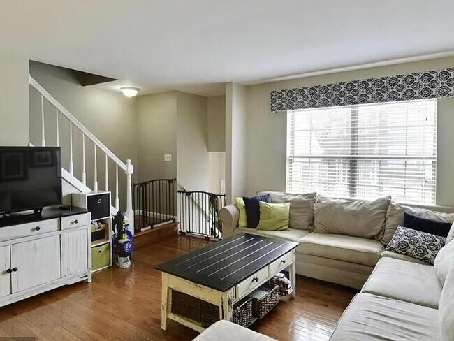 Building Photo - 18904 Snow Fields Cir