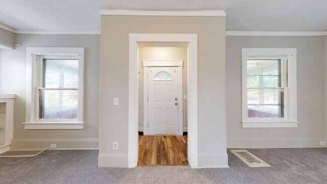 Building Photo - Brooklyn Center - 3 Bedroom Single Family ...