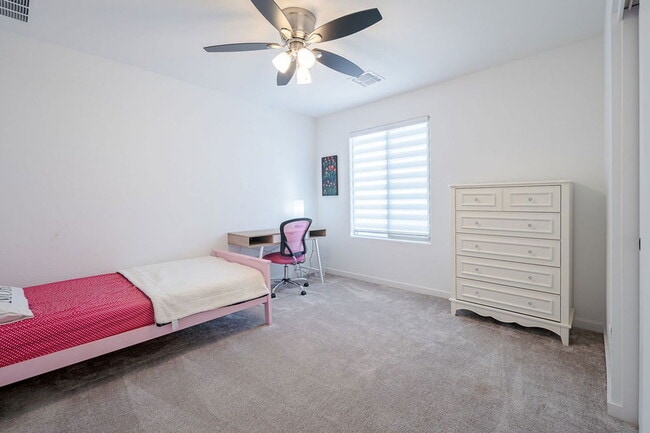 Building Photo - 2820 N 196th Ln