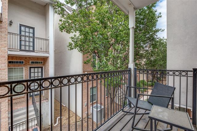 Building Photo - 5709 Lewis St