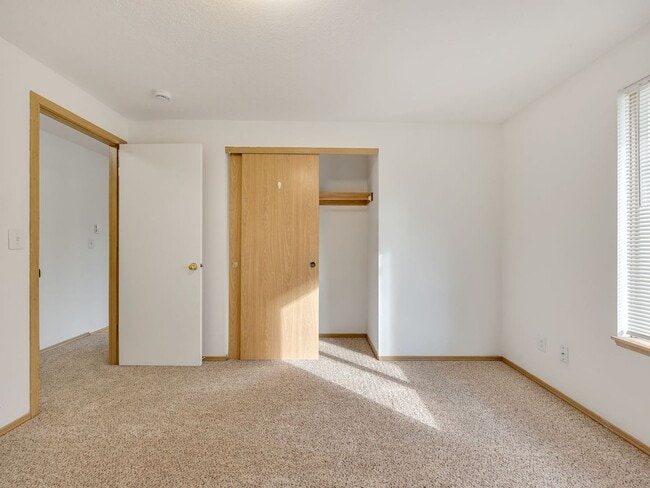 Building Photo - 1525 7th St