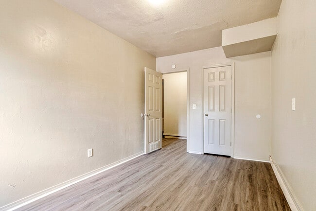 Building Photo - 5520 Evanbrook Terrace