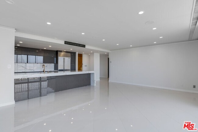 Building Photo - 2160 Century Park E