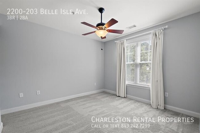 Building Photo - 2200 Belle Isle Ave