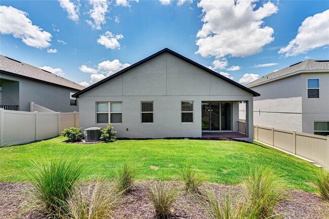 Building Photo - 17014 Crestmont Blvd