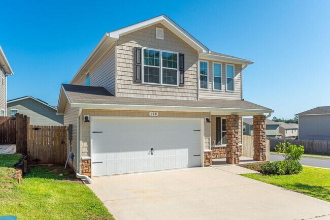 Building Photo - 198 Wainwright Dr