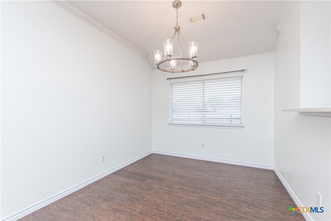 Building Photo - 1802 Lava Ln