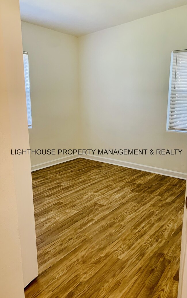 Building Photo - Completely Renovated 3-Bedroom Home in Edgewood Manor