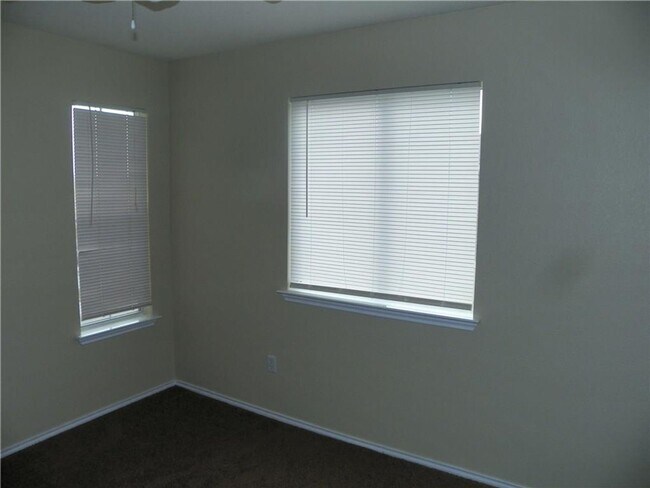 Building Photo - 13704 Harris Ridge Blvd