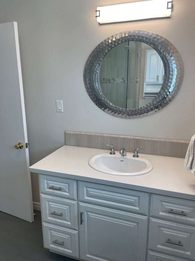 Building Photo - Beautiful Southwood Home for Lease