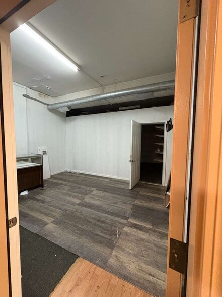 Building Photo - 1166 Dixwell Ave