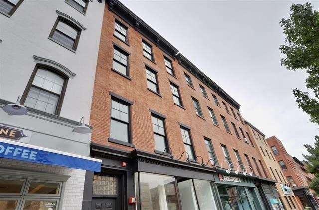 Building Photo - 407 Washington St