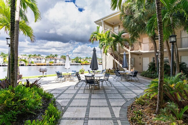 Building Photo - 2400 S Ocean Dr