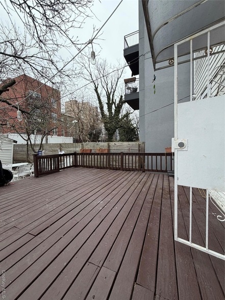 Building Photo - 43 Troutman St