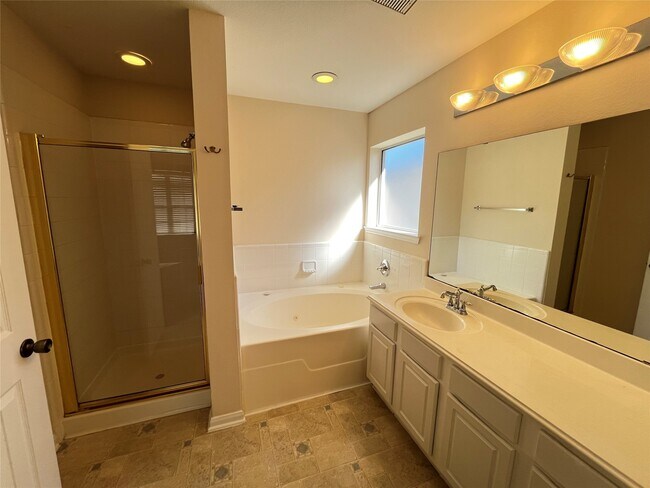 Building Photo - 29546 S Legends Bend Dr