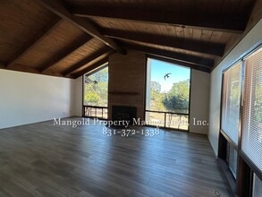 Building Photo - Charming 3-Bed, 2-Bath Home with Back Yard...
