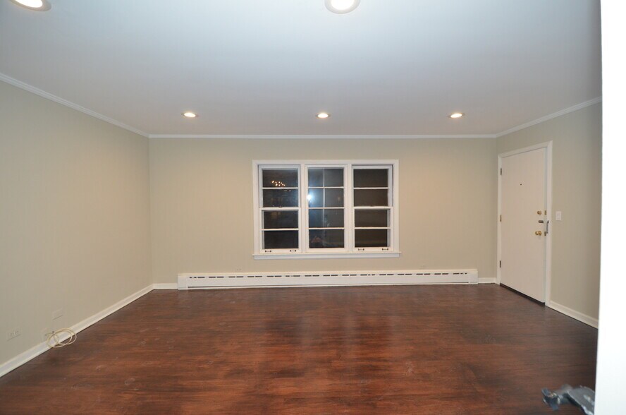 Building Photo - 2038 Sherman Ave