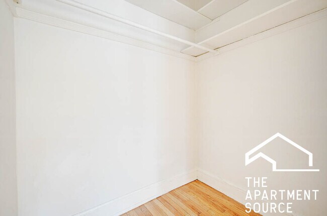 Building Photo - 2659 N Spaulding Ave